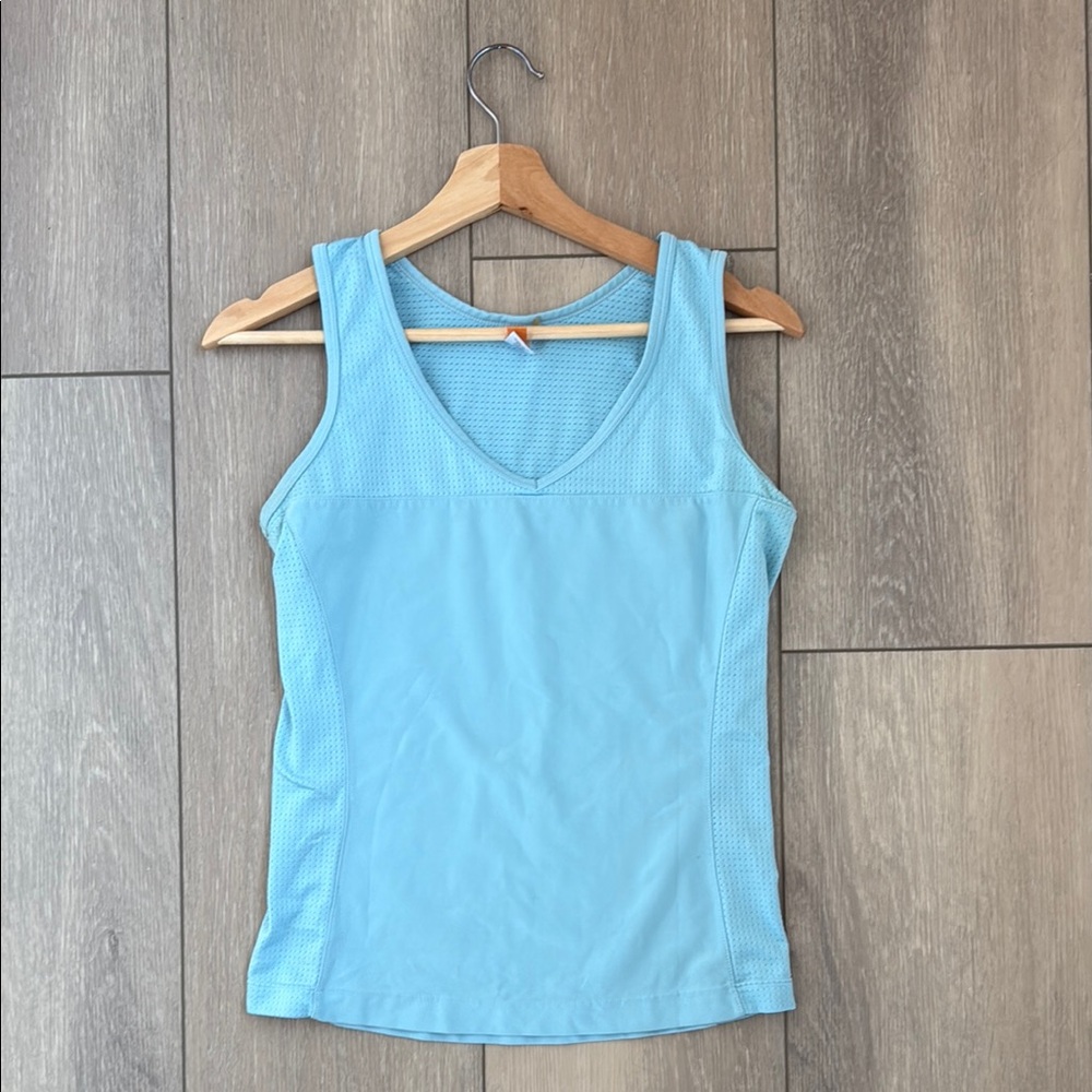 Light Blue Lucy Women's Work out Tank Top Long M